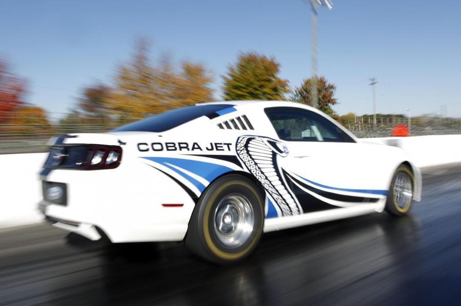  Ford Mustang Cobra Jet 2010 года  (фото 41 из 84)